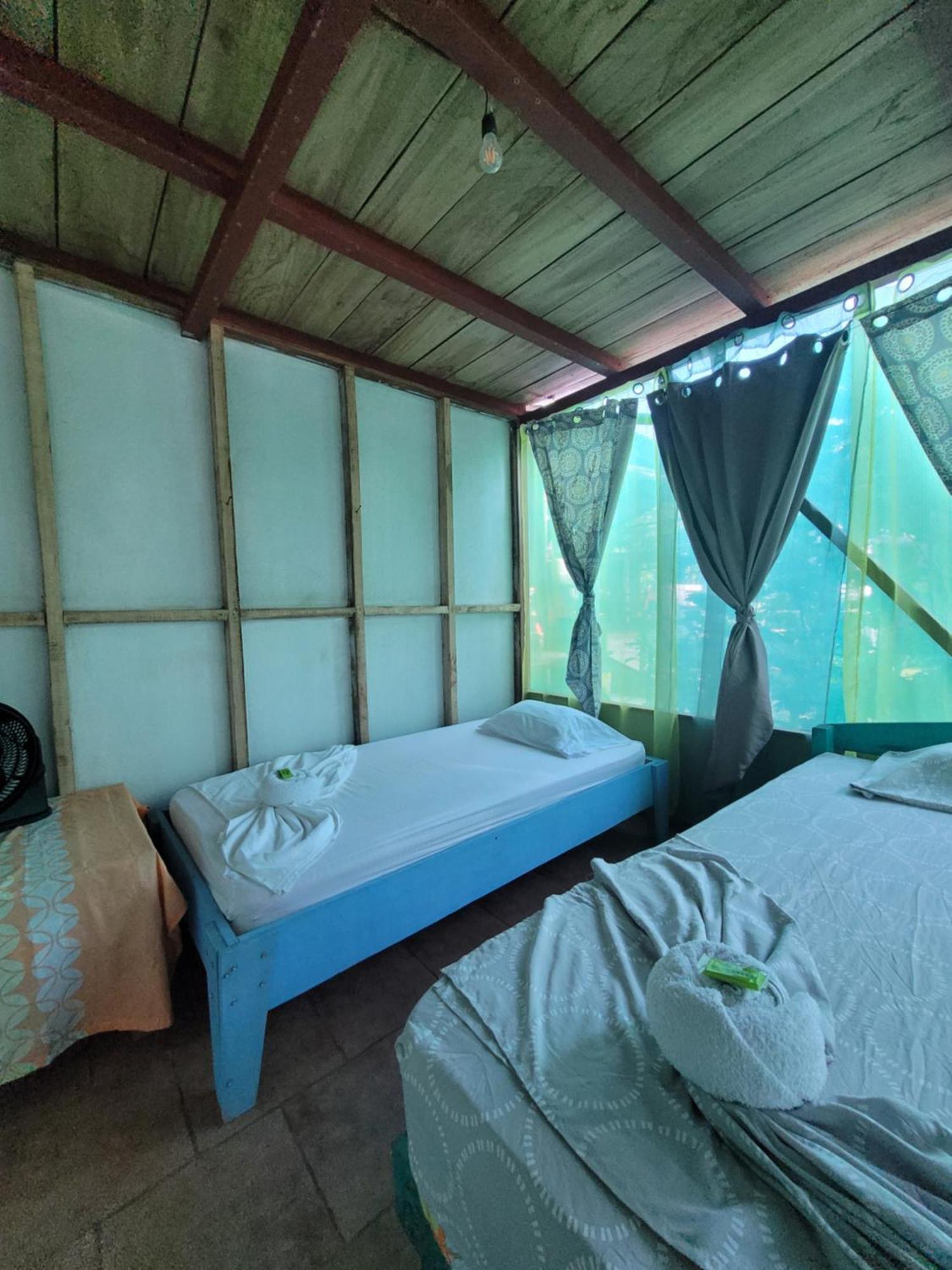 Life For Life Hostel Drake Bay Home Of Sea Turtle Marine Conservation Project Osa Peninsula Near San Josecito Beach Exterior photo